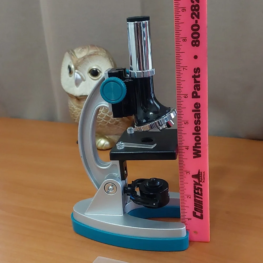 Kids Light up microscope with one slide. Light works. Made of metal! Like new! - Picture 9 of 9